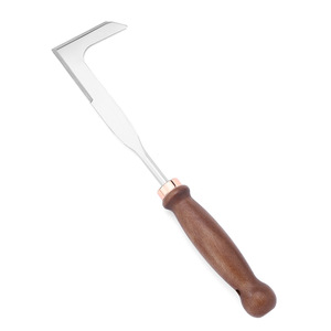 Ensemble d'outils de jardin à manche en bois avec fourche, truelle, houe et désherbeur pour la plantation et le creusement - Product Image 4