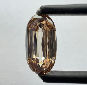 Diamantes Sueltos Cultivados en Laboratorio de Forma Ovalada, Corte Excelente, Perforados con Láser, Color I, para Joyería, Diseño Clásico Contemporáneo - Product Image 1