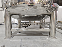 Cuve de mélange pour savon liquide, machine de fabrication de savon liquide, petite ligne de production avec pièces de contact en SUS316L et système de chauffage et de refroidissement