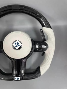 Volante de Fibra de Carbono con Diodos LED Personalizado para BMW Serie <span class=keywords><strong>F</strong></span> M3 M4 M5 M8 F10 F30 F20 F80 F90 F82 F88 F32 F38 - Product Image 4