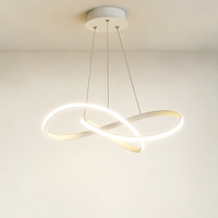 Lustre LED moderne créatif à anneaux entrelacés, lampe suspendue au plafond à intensité variable pour salle à manger, salon, hôtel