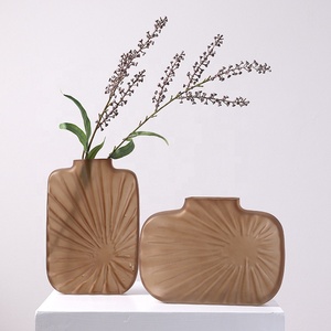 Jarrón Cuadrado de Vidrio Minimalista con Rayas Divergentes, Decoración Moderna para el Hogar, Arreglo Floral para Hotel, Artesanías y Adornos - Product Image 3