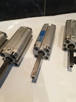 Cilindro compacto de varilla pasante PLC Advulq-16-40-pa-s20 Ident 911101 Artículo unificado con garantía