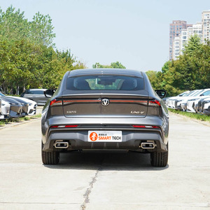 Voiture d'occasion Changan UNI-V 2024, finition Premium, 1.5T, boîte 7DCT, berline fastback, 138kW, essence, véhicule d'occasion en vente en gros - Product Image 6
