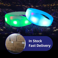 Gelang LED Plastik Bercahaya untuk Pesta, Aktif dengan Suara, Elastis dan Lembut, Gelang LED untuk Konser dan Festival