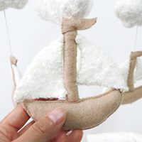 Mobile bébé en peluche aux couleurs neutres et au design simple, jouets suspendus pour chambre d'enfant, cadeau pour nouveau-né