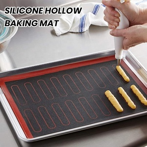 40x30cm 18 Eclairs Marron Feuille <span class=keywords><strong>de</strong></span> <span class=keywords><strong>cuisson</strong></span> en silicone antiadhésive <span class=keywords><strong>Tapis</strong></span> <span class=keywords><strong>micro</strong></span>-<span class=keywords><strong>perforé</strong></span> pour la fabrication <span class=keywords><strong>de</strong></span> macarons et <span class=keywords><strong>de</strong></span> biscuits Outils <span class=keywords><strong>de</strong></span> pâtisserie - Product Image 3
