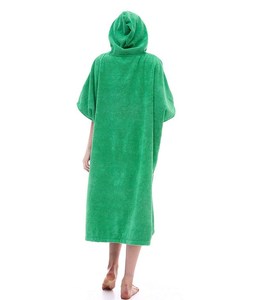Spugna in microfibra lavorata a maglia <span class=keywords><strong>Poncho</strong></span> da Surf personalizzato per adulti fasciatoio con cappuccio <span class=keywords><strong>telo</strong></span> da mare personalizzato di colore estivo ad asciugatura rapida - Product Image 3