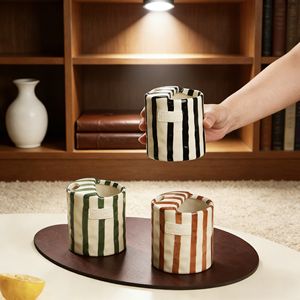 Mug à café en céramique peint à la main, bien emballé, 300 ml, design rayé sous glaçure, décoration de bureau, cadeau d'entreprise - Product Image 1