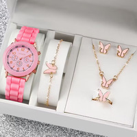 Nouvelle montre à quartz pour femmes senior sense simple classique bracelet en cuir imitation montre ensemble pour femmes