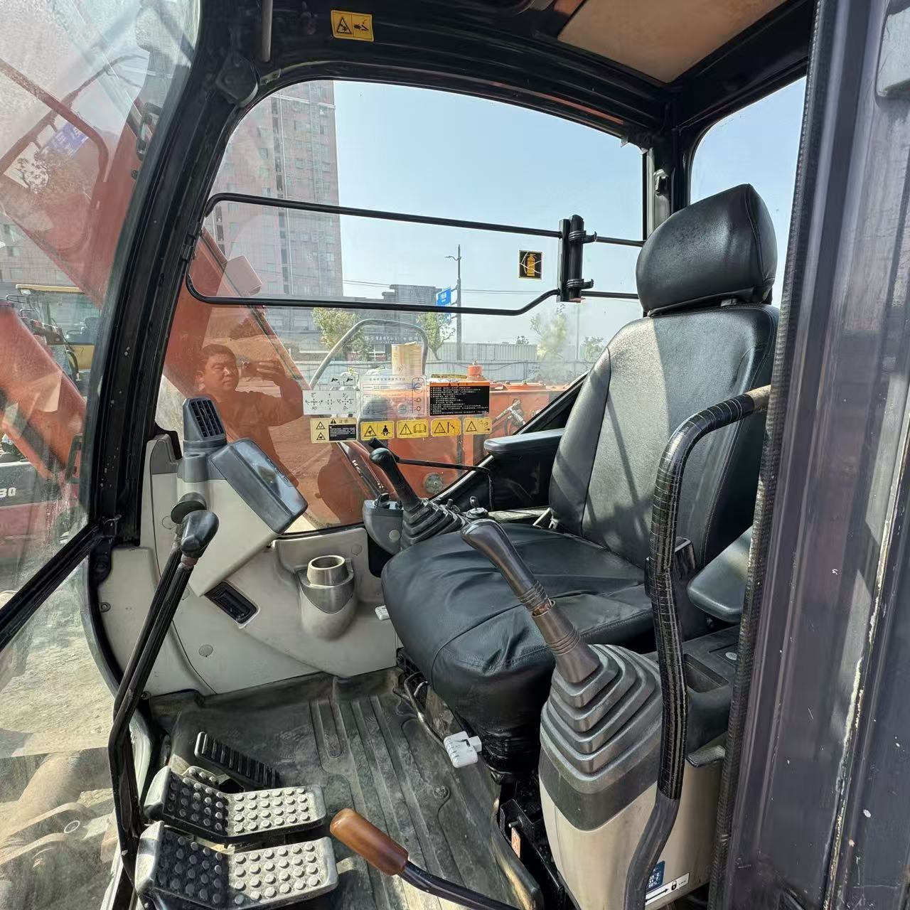 Factory Direct Sales Hitachi ZX60-5A 6 Ton Mini Excavator Japan