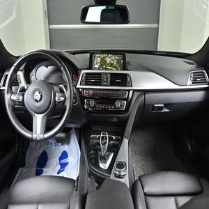 BMW 320d de alto rendimiento con paquete deportivo, automático, diésel WLTP, diseñado para una entrega de potencia emocionante y una adherencia segura en la carretera. - Product Image 1