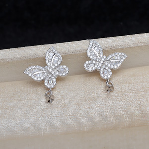 Accessoires de bijouterie DIY version coréenne, boucles d'oreilles à clous en argent S925 en forme de feuille de fleur, crochet d'oreille pour femme avec support vide pour perle - Product Image 1