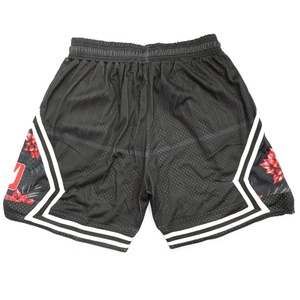 Shorts de basket-ball rétro au design nouveau, respirants, en maille, pour toutes les équipes, shorts de basket-ball par sublimation - Product Image 3