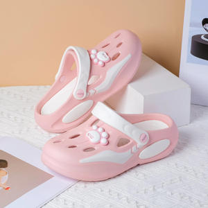 Zuecos antideslizantes para niños y niñas de Koza, calzado ligero y cómodo para la playa y exteriores, talla 4-6 años - Product Image 4