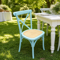 Chaise Commerciale en Bois Massif à Dossier Croisé avec Assise en Rotin Empilable pour Mariages, Événements, Banquets et Restaurants – Vente en Gros et Location