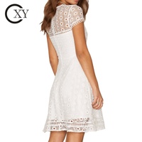 Personnalisez dames élégante robe en dentelle semi transparente courte robe de graduation en dentelle blanche