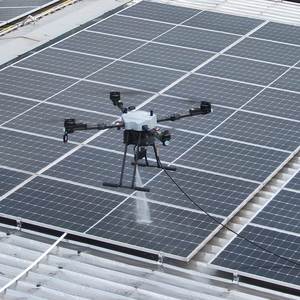 โดรนทำความสะอาดแผงโซลาร์เซลล์ JIUSI D15R ระดับมืออาชีพ สำหรับทำความสะอาดหน้าต่างและหอคอย - Product Image 1
