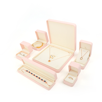 Vente d'usine : Boîte à bijoux en cuir PU rose avec logo personnalisé pour colliers, bracelets, boucles d'oreilles et bagues - Emballage de bijoux (Schmuckverpackung)