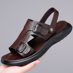 รองเท้าแตะหนังแบบเปิดนิ้วเท้าสำหรับผู้ชาย พื้นหนา รองเท้าลำลองชายหาด สวมใส่สบาย สีน้ำตาล สีดำ สีพื้น - Product Image 1