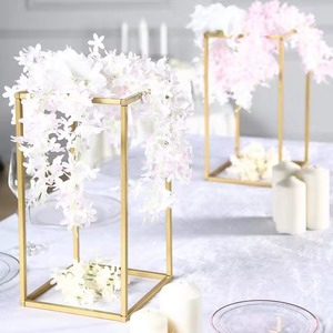 <span class=keywords><strong>Jarrones</strong></span> a granel para boda, soporte <span class=keywords><strong>de</strong></span> flores doradas, centro <span class=keywords><strong>de</strong></span> <span class=keywords><strong>mesa</strong></span>, centro <span class=keywords><strong>de</strong></span> <span class=keywords><strong>mesa</strong></span> <span class=keywords><strong>de</strong></span> boda, soporte <span class=keywords><strong>de</strong></span> flores <span class=keywords><strong>de</strong></span> Metal para <span class=keywords><strong>centros</strong></span> <span class=keywords><strong>de</strong></span> <span class=keywords><strong>mesa</strong></span> <span class=keywords><strong>de</strong></span> boda, decoraciones <span class=keywords><strong>de</strong></span> <span class=keywords><strong>mesa</strong></span> - Product Image 4