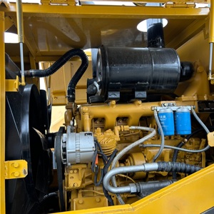 Cargador Frontal SDLG 936L de Segunda Mano Confiable |   Motor Yuchai de 3 Toneladas de Alta Resistencia |   Para Granjas Mineras y Sitios de Construcción - Product Image 3