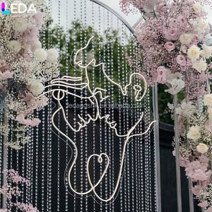 Décoration de fête de mariage LEDA, rideau perlé en fer forgé blanc, panneau de fond trois pièces - Product Image 2