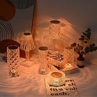 Lampe de table moderne haut de gamme LED veilleuse luxe créatif pour chambre Restaurant batterie en gros Options d'alimentation enfichable