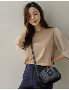 กระเป๋าถือดีไซน์ใหม่สำหรับผู้หญิง กระเป๋าสะพายข้างผู้หญิงขนาดใหญ่หรูหรา พิมพ์ลายตัวอักษร กระเป๋าโท้ทผู้หญิง - Product Image 6