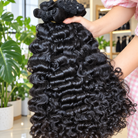Mèches de cheveux humains bruts non traités, bouclés naturels, ondulés, bouclés birmans, alignés sur les cuticules, cheveux cambodgiens, cheveux indiens, cheveux vietnamiens