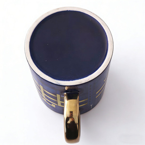 Tazza in Ceramica Blu e Oro Boca Juniors con Manico Dorato, Design Stadio <span class=keywords><strong>La</strong></span> <span class=keywords><strong>Bombonera</strong></span>, Personalizzabile, Regalo per Tifosi di Calcio - Product Image 2