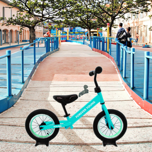 Cycle pour enfants de haute qualité pour 2 à 7 ans Vélo d'équilibre pour enfants Vélo d'équilibre en fibre de <span class=keywords><strong>carbone</strong></span> Vélo de poussée <span class=keywords><strong>Carbone</strong></span> - Product Image 1