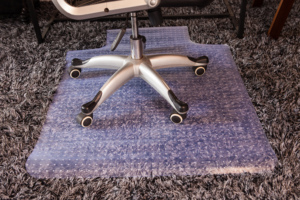 <span class=keywords><strong>Tapis</strong></span> <span class=keywords><strong>de</strong></span> <span class=keywords><strong>sol</strong></span> transparent en PVC écologique épais et antidérapant <span class=keywords><strong>pour</strong></span> <span class=keywords><strong>chaise</strong></span> <span class=keywords><strong>de</strong></span> bureau, protection <span class=keywords><strong>pour</strong></span> <span class=keywords><strong>chaise</strong></span> <span class=keywords><strong>de</strong></span> bureau <span class=keywords><strong>à</strong></span> <span class=keywords><strong>roulettes</strong></span> et <span class=keywords><strong>chaise</strong></span> <span class=keywords><strong>de</strong></span> gaming <span class=keywords><strong>à</strong></span> domicile - Product Image 3