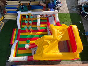 Château Gonflable Thème Noël pour Extérieur – Amusement Garanti et Fort Potentiel de Rentabilité – Combo Gonflable Château de Saut - Product Image 3