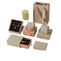 Sac en papier mini bracelet personnalisé OEM avec boîte à tiroir en carton pour emballage de bijoux, recyclable pour collier, boucles d'oreilles, bracelet