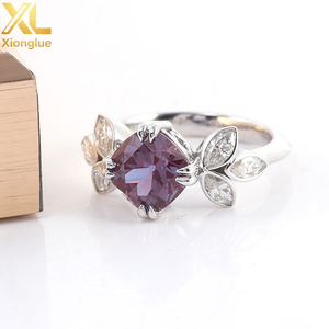แหวนหมั้นเพชรทรงกลมแบบหนามเตย ชุบทอง 18K สำหรับทุกเพศ - Product Image 4