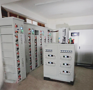 Hibrid ızgara bağlantısı <span class=keywords><strong>Lifepo4</strong></span> pil jeneratörü ile 50Kw rafa monte güneş enerjisi depolama sistemi - Product Image 6