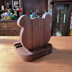 Support de téléphone portable multifonctionnel léger et tendance en forme d'ours en noyer, personnalisable - Product Image 3