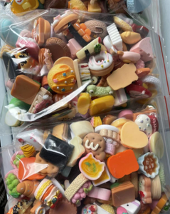 อาหารจิ๋วสำหรับบ้านตุ๊กตา 100 ชิ้น สำหรับขายส่ง อาหารหลากหลายชนิด <span class=keywords><strong>เค้ก</strong></span> โดนัท ขนมปัง ไอศกรีมโคน 3 มิติ ของตกแต่งเรซิ่นคาโบชอง - Product Image 6