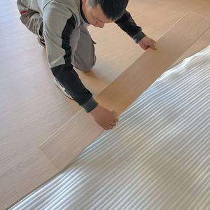 Hot bán bấm vào cài đặt gỗ màu SPC sàn 4 mét khóa sàn nhựa cho trong nhà - Product Image 4