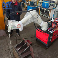 Robot de soudage collaboratif FR10, moteur 6 axes, charge utile de 5 kg, supports en aluminium, fonctionnalité Drag-to-Teach, opérations de soudage flexibles et efficaces
