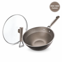 Neuer Doppelseitiger Titan-beschichteter Antihaft-Wok mit Edelstahldeckel, Flacher Niedrigprofil-Wok für Haushalt, Kompatibel mit Induktionskochfeldern und Gasherden