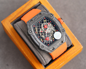 Montre à quartz de luxe pour homme en fibre de carbone, cadran quadrillé, design ajouré en fil d'acier, étanche, bracelet, cadeau - Product Image 5
