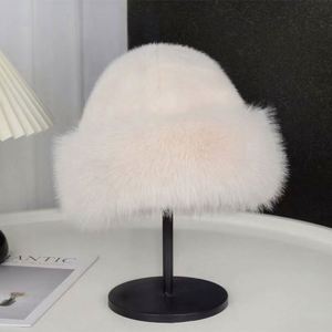 Gorro de Invierno para Mujer, Nuevo, Grueso, Cálido, de Imitación de Piel, Versátil, de Felpa, con Textura Alta - Product Image 3