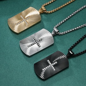 Klassische Trendige Fächerförmige Kreuz-Halskette mit Eingelegten Steinen Europäischer Vintage-Schmuck Titan-Stahl Kruzifix-Anhänger Halskette - Product Image 6