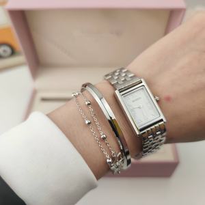 Reloj Elegante para Mujer con Brazaletes Personalizables, Totalmente en Acero Inoxidable, Movimiento de Cuarzo Japonés, Resistente al Agua - Product Image 6