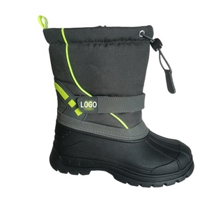 Bottes d'hiver noires fantaisie pour enfants en gros – Nouveau design, personnalisables, imperméables, thermiques, antidérapantes, avec soutien de la voûte plantaire - Product Image 3