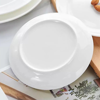 Ensemble de salle à manger en porcelaine de Chine plat de Restaurant blanc traiteur servant de nouvelles assiettes à dîner personnalisées en céramique de Chine osseuse en vrac
