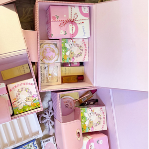 Luxury Pink Woman Gift <strong>Box</strong> Empty Premium Packaging <strong>Bridal</strong> Baby Cloth Packaging Gift <strong>Box</strong> With Handle - Product Image 3