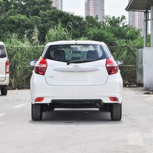 <span class=keywords><strong>Toyota</strong></span> <span class=keywords><strong>Yaris</strong></span> <span class=keywords><strong>2021</strong></span> con Control de Crucero ACC, Asientos de Cuero, Neumáticos R15, Interior Claro, Volante a la Derecha - USADO - Product Image 4